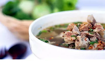 Apart from the famous Tom Yum Kung and Tom Kah Gai, another Thai soup you should not miss is this Tom Sab or Thai Hot and Sour Beef Soup, a dish typical to the North Eastern part of Thailand.
